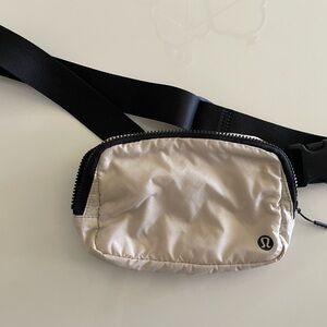 lululemon Everywhere Cream and Black Belt Bag